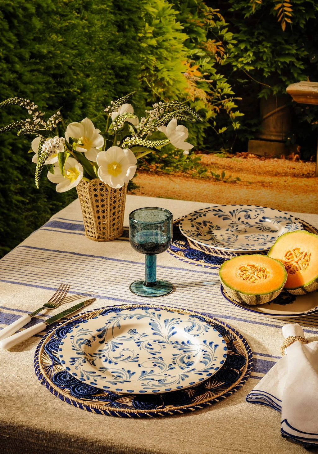 Sophia Dinner Plate, Blue