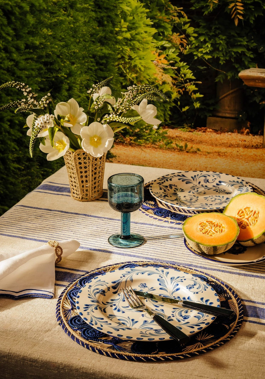 Sophia Dinner Plate, Blue