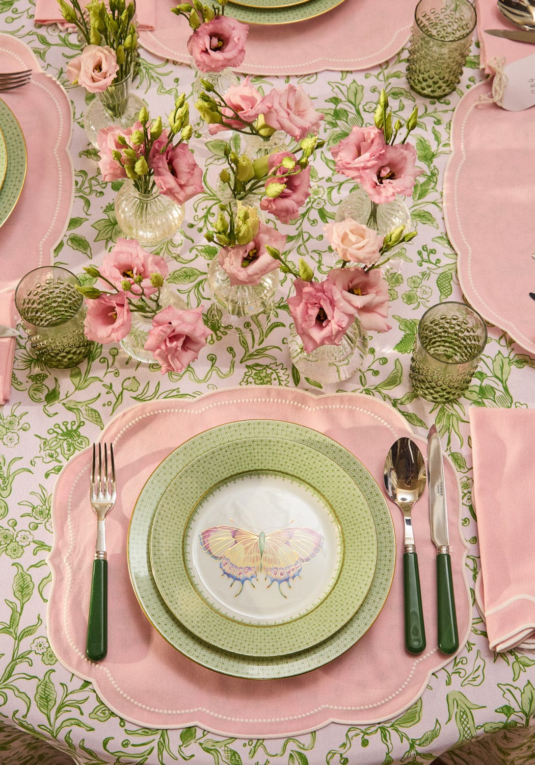 Scalloped Petal Placemat in Blush Pink